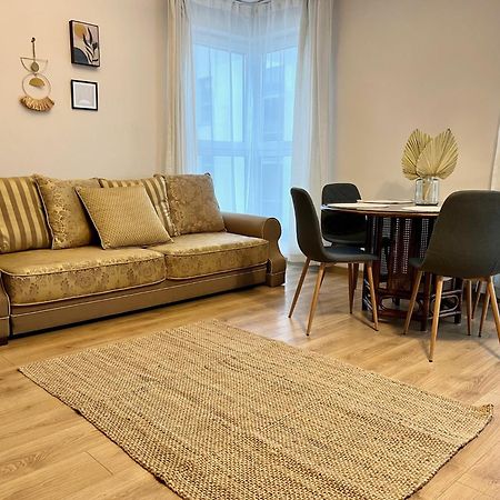 Oldtown Retro Apartment By Marina With Balcony For 6 People Gdańsk Exteriör bild