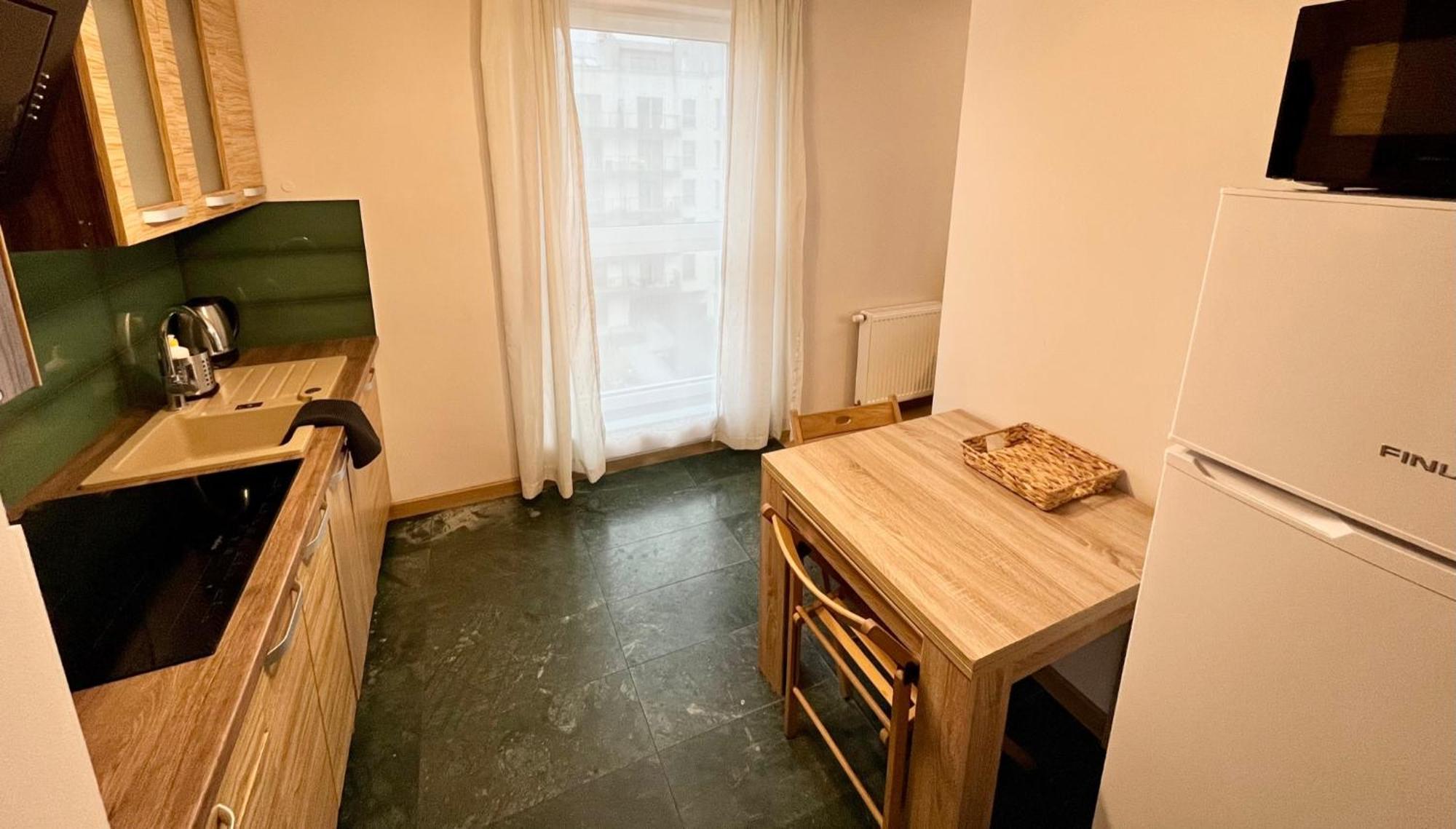 Oldtown Retro Apartment By Marina With Balcony For 6 People Gdańsk Exteriör bild