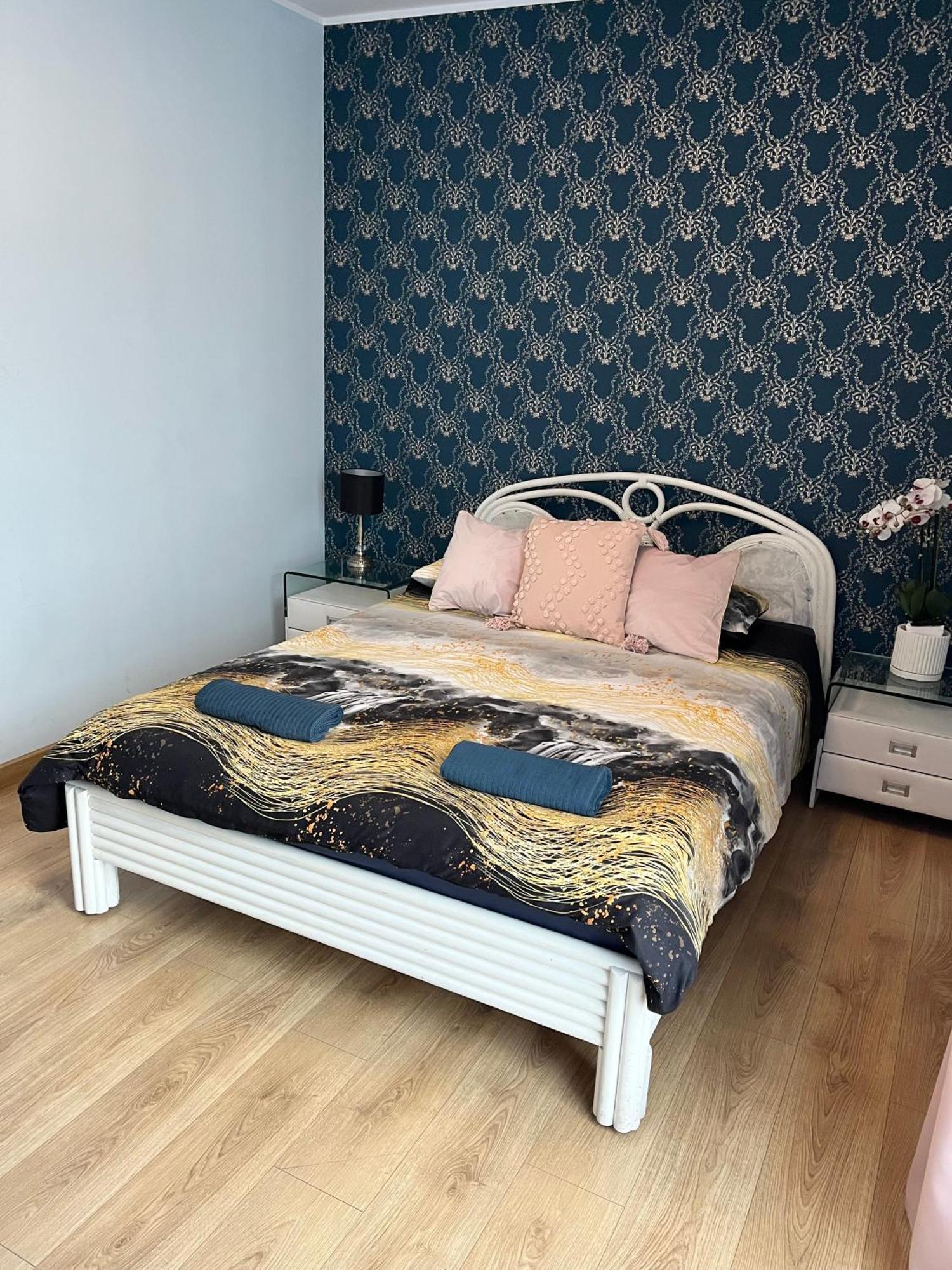 Oldtown Retro Apartment By Marina With Balcony For 6 People Gdańsk Exteriör bild