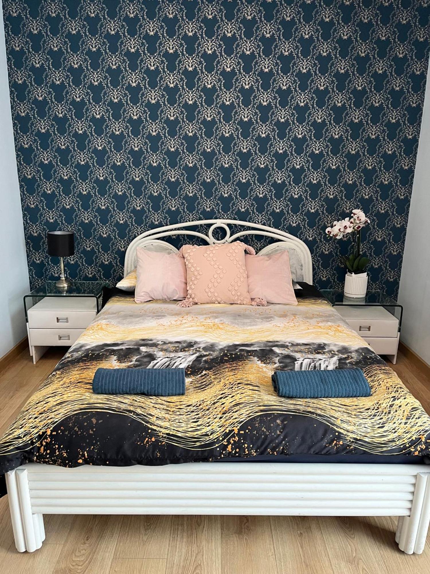 Oldtown Retro Apartment By Marina With Balcony For 6 People Gdańsk Exteriör bild