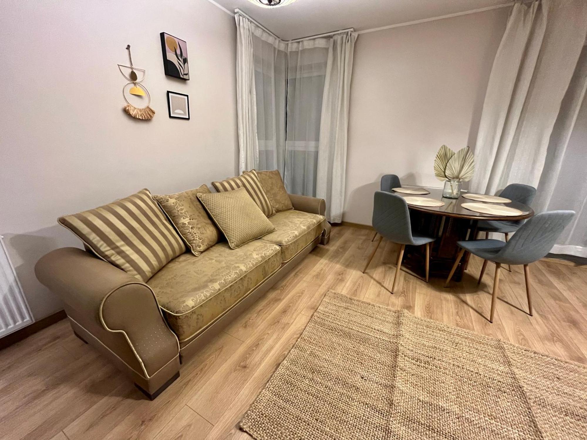 Oldtown Retro Apartment By Marina With Balcony For 6 People Gdańsk Exteriör bild