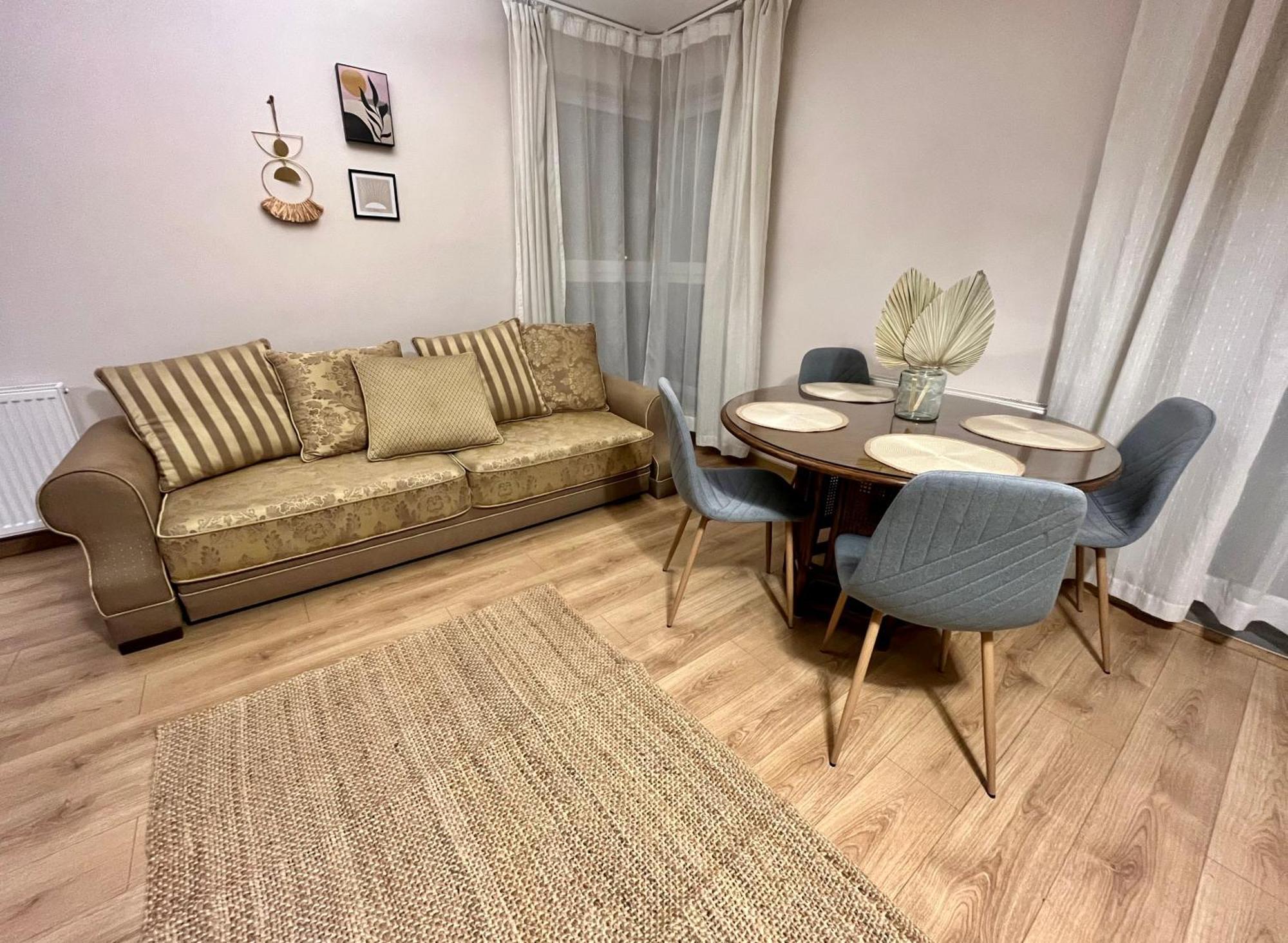 Oldtown Retro Apartment By Marina With Balcony For 6 People Gdańsk Exteriör bild